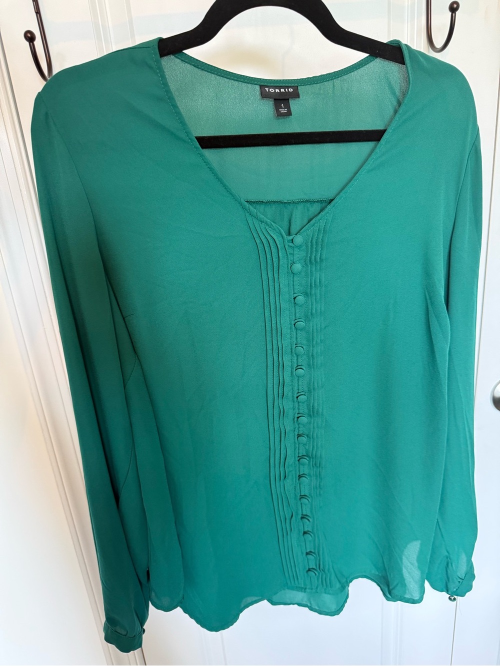 torrid teal-green long sleeve pintuck button blouse